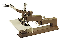 Grampeador Manual Profissional Modelo 300 (Normal/Cavalo)